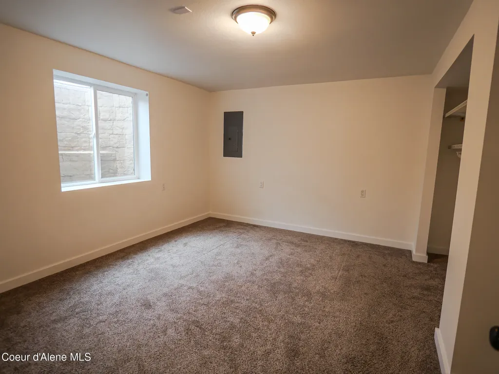 9684 N Melrose Street Hayden ID 83835