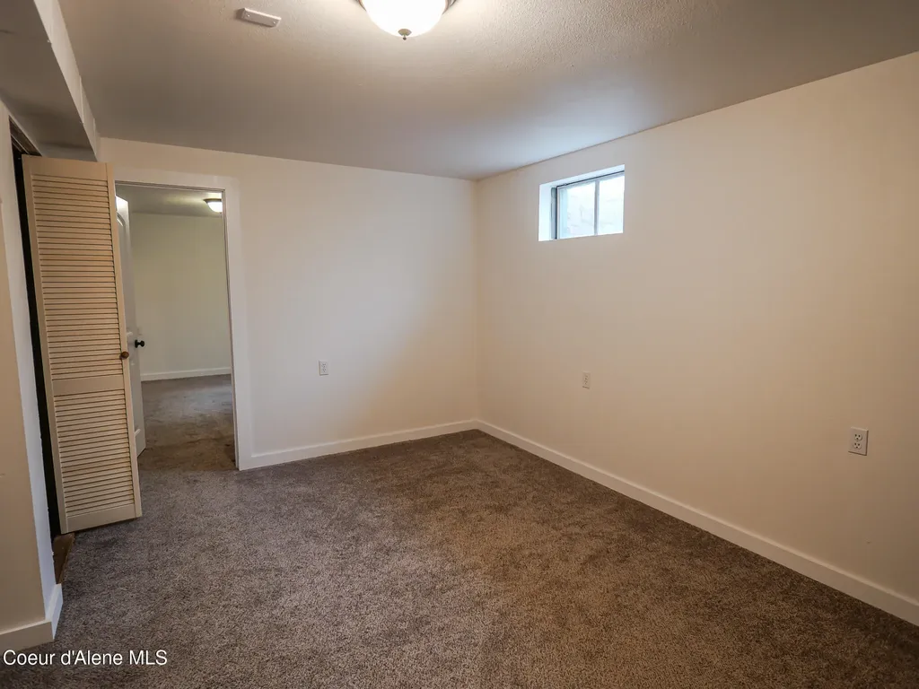 9684 N Melrose Street Hayden ID 83835