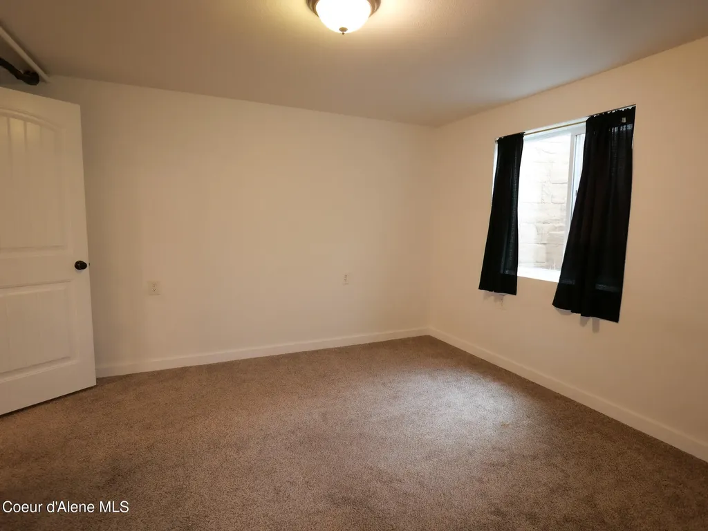 9684 N Melrose Street Hayden ID 83835