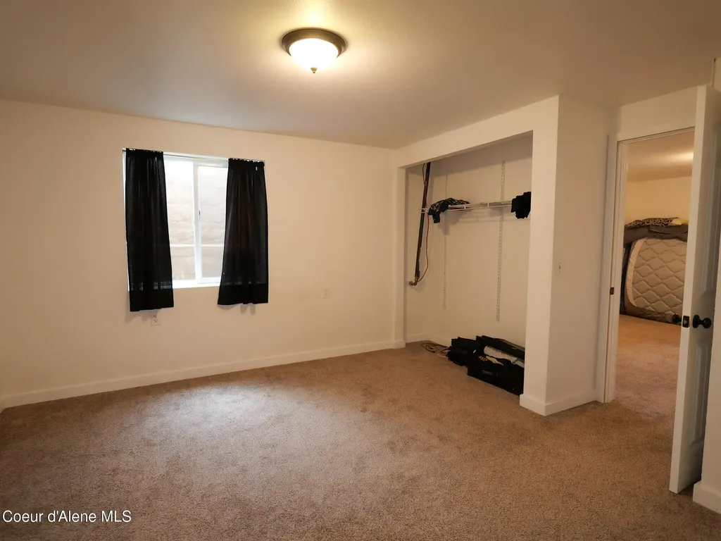 9684 N Melrose Street Hayden ID 83835