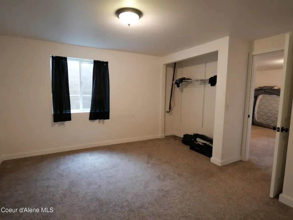 9684 N Melrose Street Hayden ID 83835