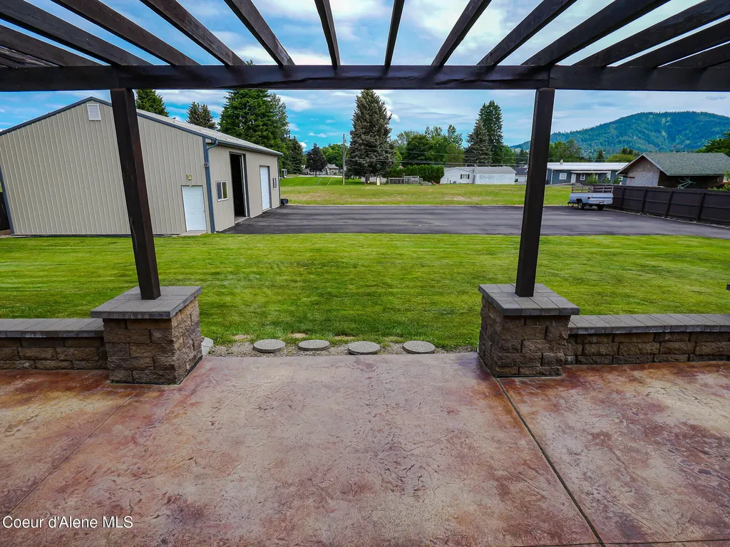 9684 N Melrose Street Hayden ID 83835