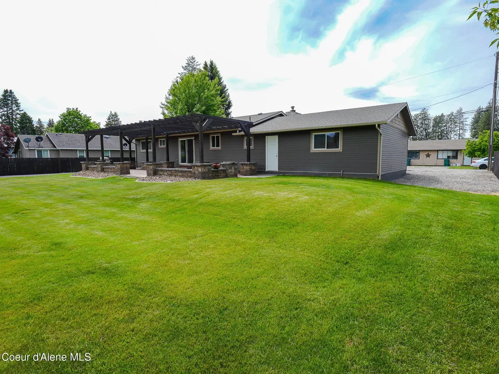 9684 N Melrose Street Hayden ID 83835