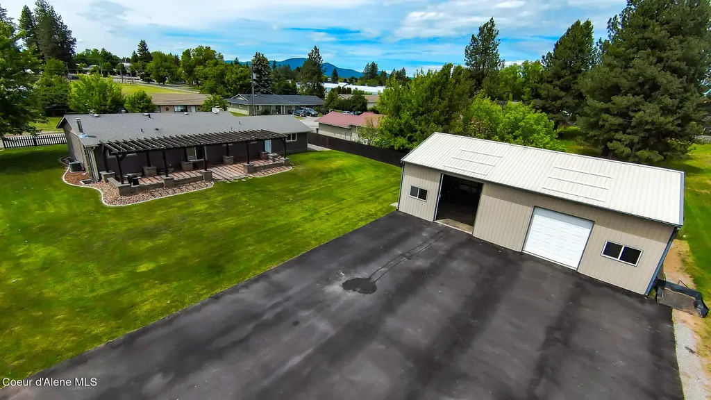 9684 N Melrose Street Hayden ID 83835