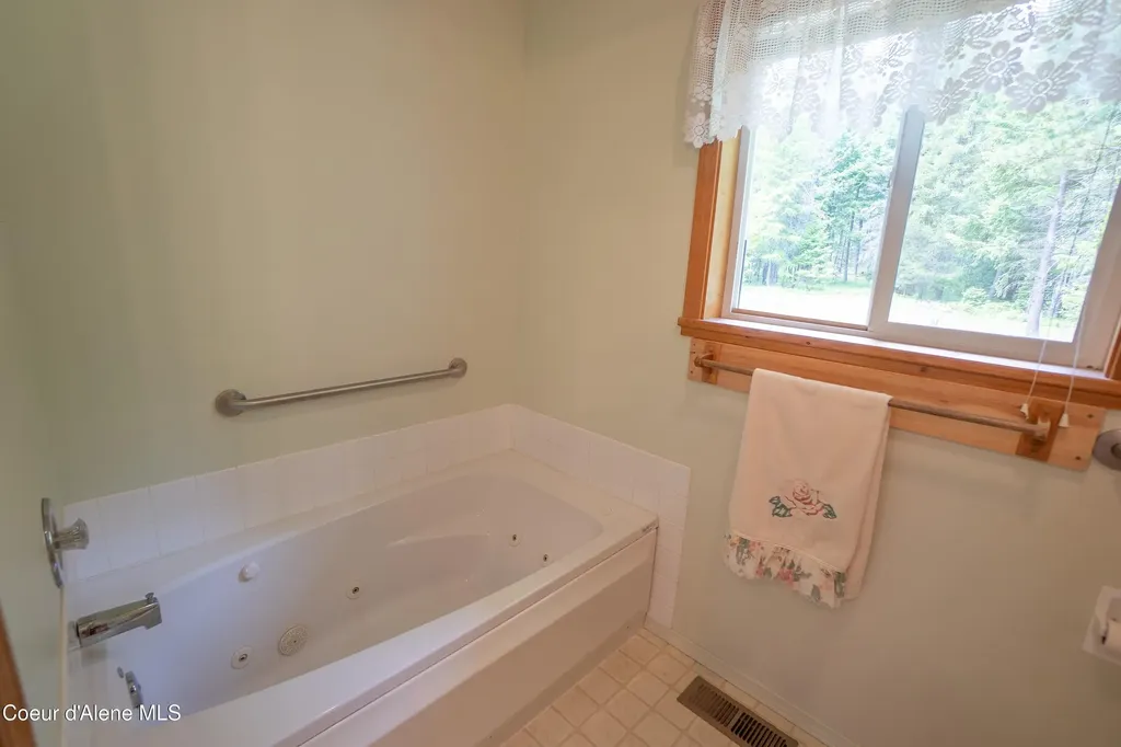 3228 Kootenai Trail Road Bonners Ferry ID 83805