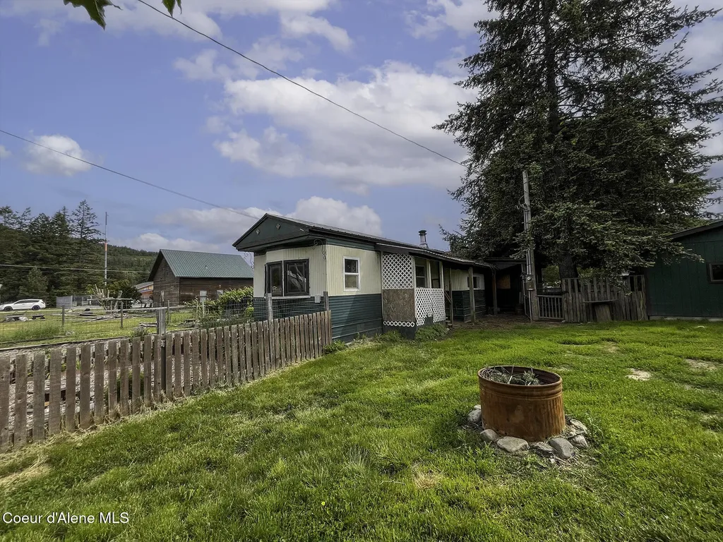 109 W 6th Avenue Clark Fork ID 83811