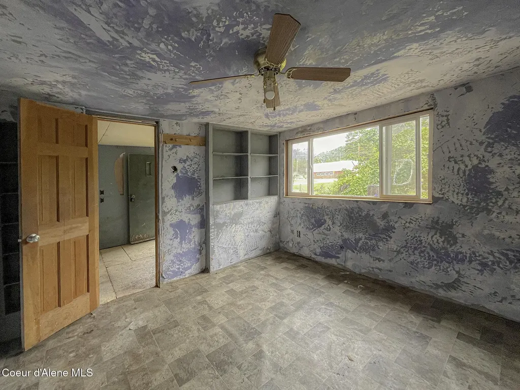 109 W 6th Avenue Clark Fork ID 83811
