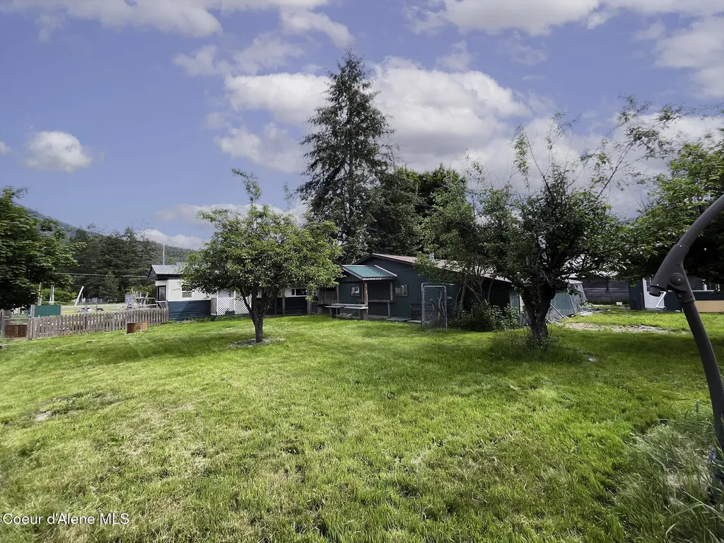 109 W 6th Avenue Clark Fork ID 83811