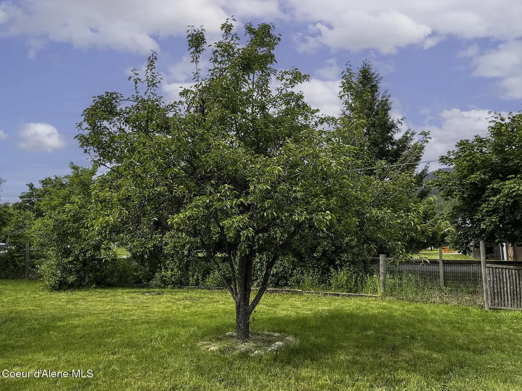 109 W 6th Avenue Clark Fork ID 83811