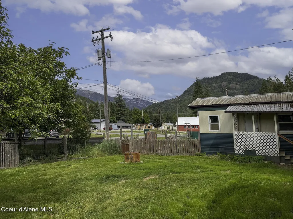 109 W 6th Avenue Clark Fork ID 83811