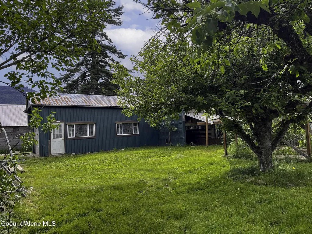 109 W 6th Avenue Clark Fork ID 83811