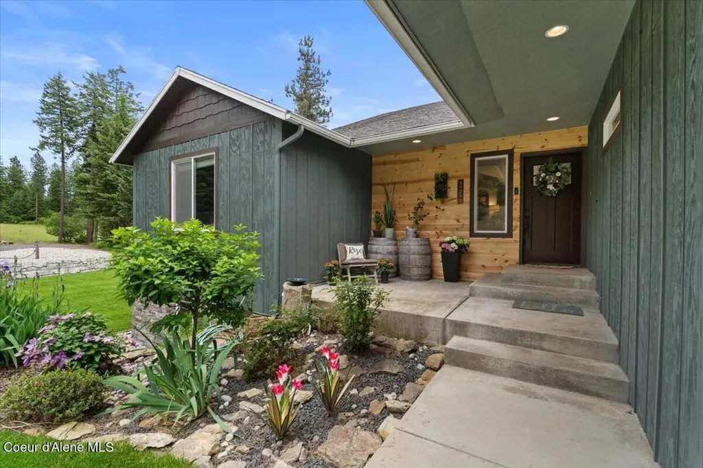 11243 W Hidden Valley Road Rathdrum ID 83858