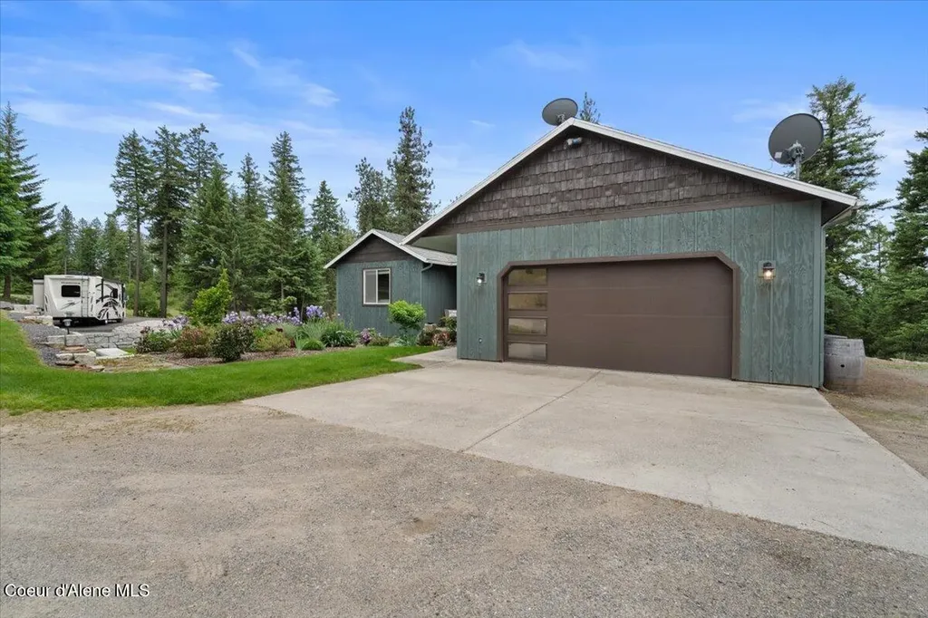 11243 W Hidden Valley Road Rathdrum ID 83858