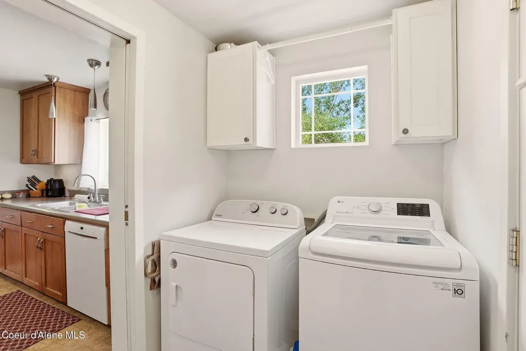 825 W Honeysuckle Avenue Hayden ID 83835