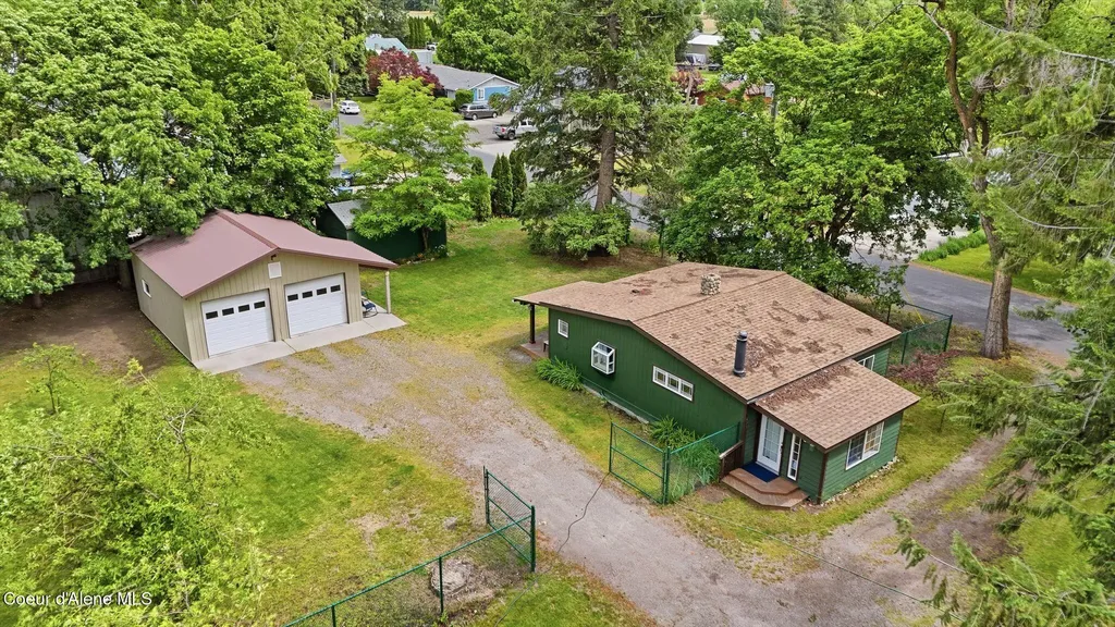825 W Honeysuckle Avenue Hayden ID 83835