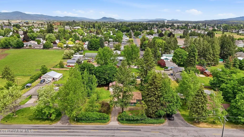 825 W Honeysuckle Avenue Hayden ID 83835