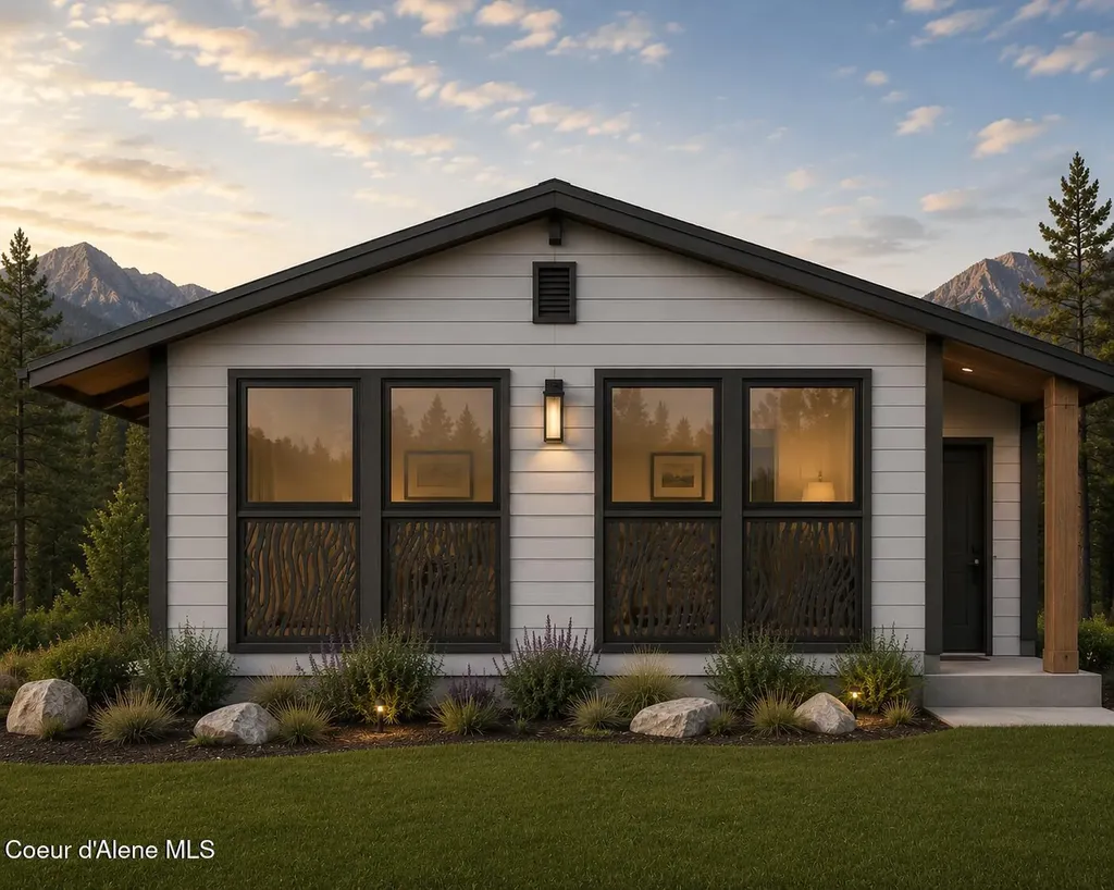 825 W Honeysuckle Avenue Hayden ID 83835