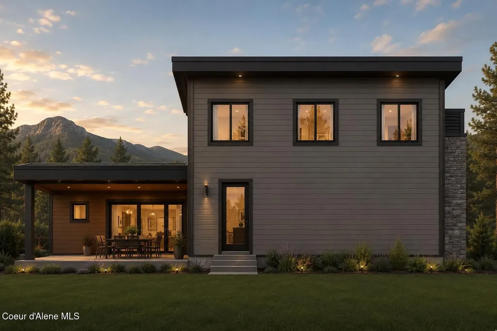 825 W Honeysuckle Avenue Hayden ID 83835