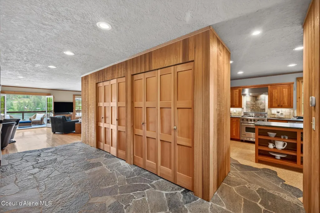 14661 N Samhill Trail Hayden ID 83835