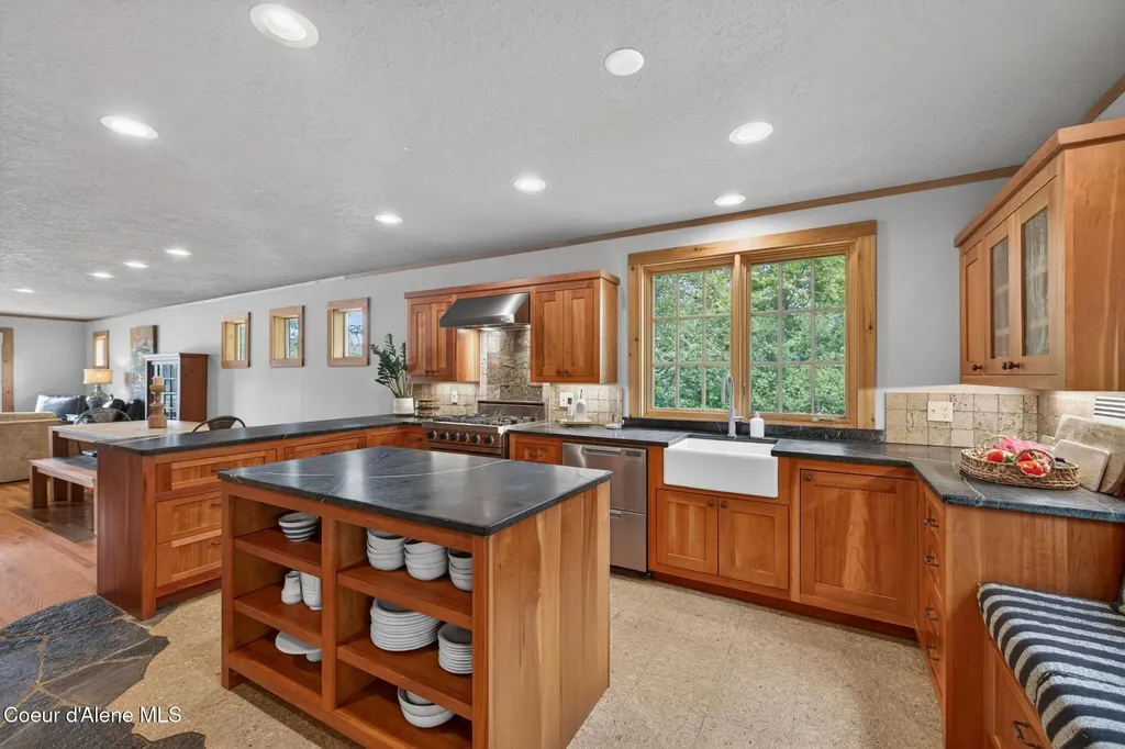 14661 N Samhill Trail Hayden ID 83835
