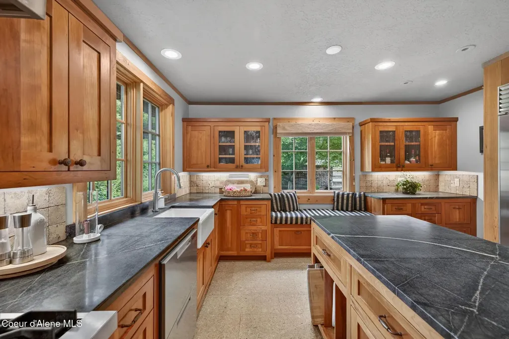 14661 N Samhill Trail Hayden ID 83835