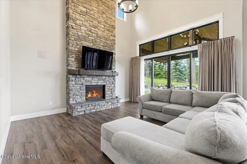 11231 N Mccall Falls Drive Hayden ID 83835
