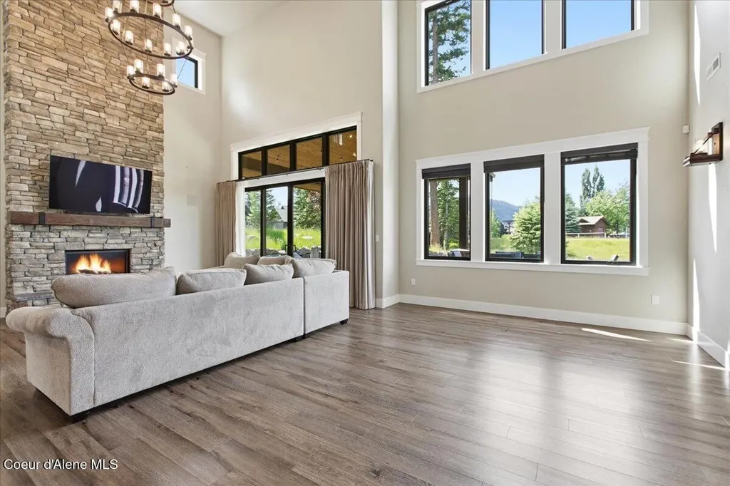 11231 N Mccall Falls Drive Hayden ID 83835