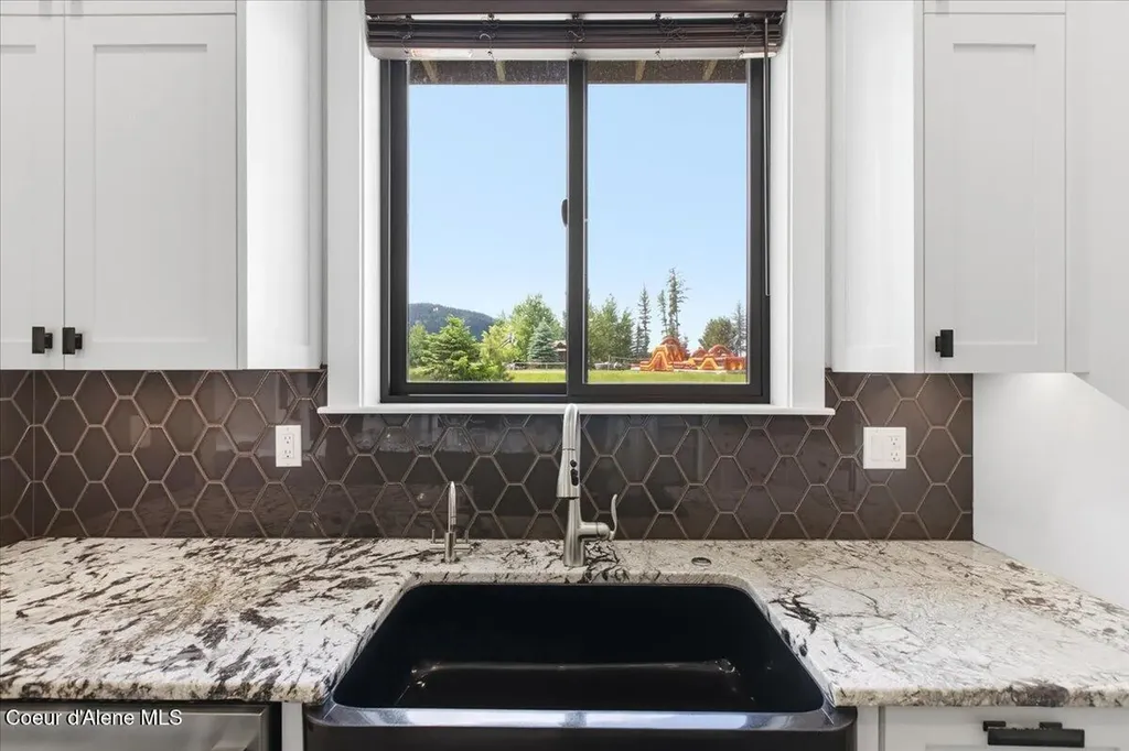 11231 N Mccall Falls Drive Hayden ID 83835
