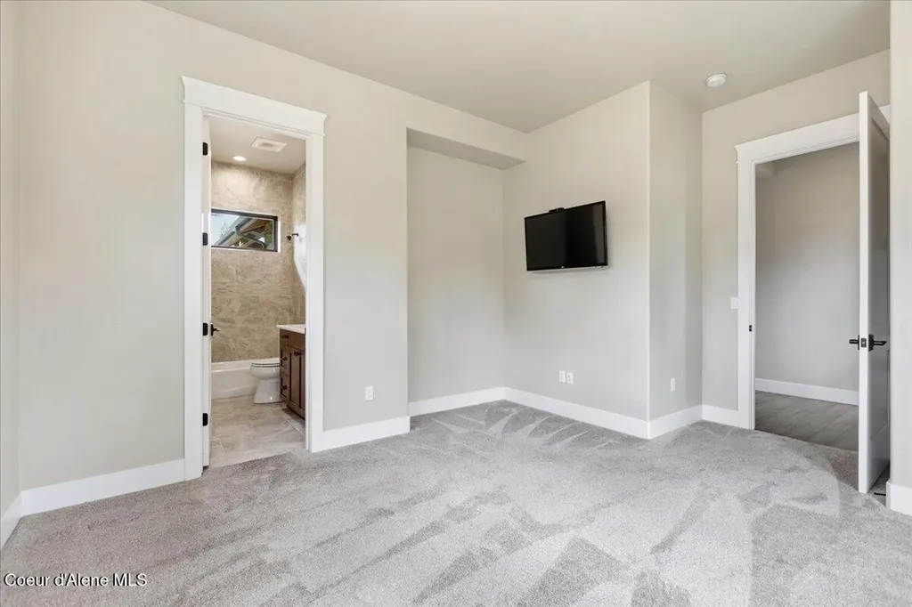 11231 N Mccall Falls Drive Hayden ID 83835