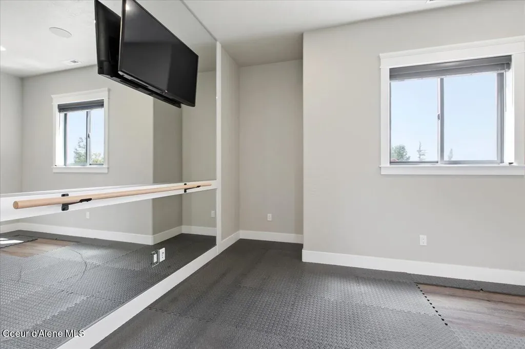11231 N Mccall Falls Drive Hayden ID 83835