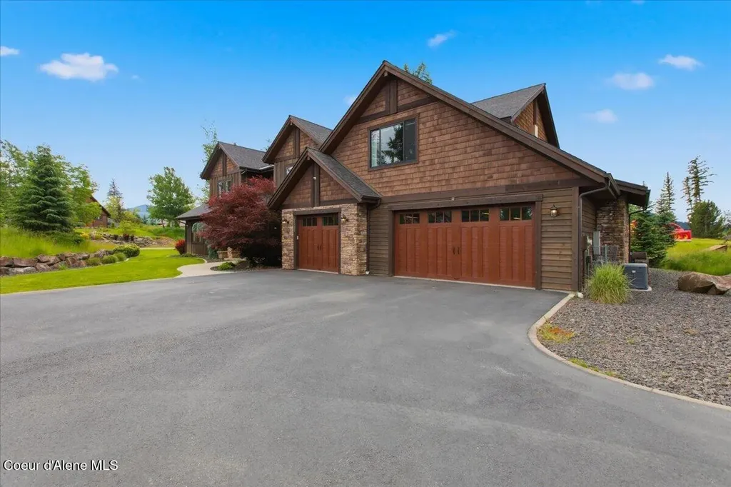 11231 N Mccall Falls Drive Hayden ID 83835
