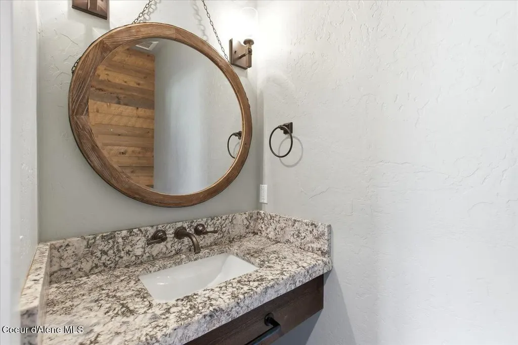 11231 N Mccall Falls Drive Hayden ID 83835