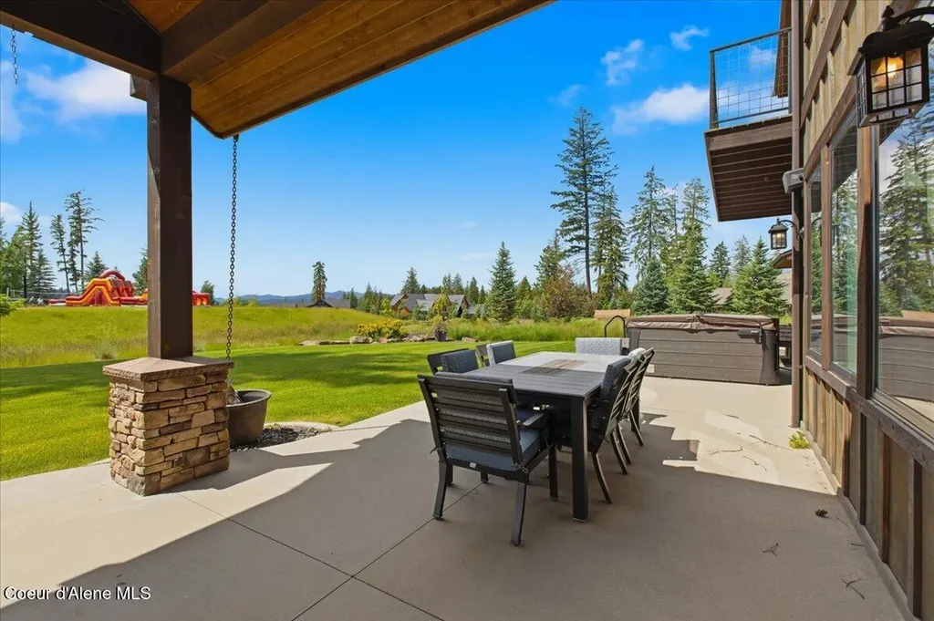 11231 N Mccall Falls Drive Hayden ID 83835