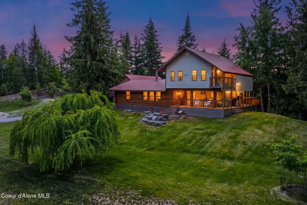 343 W Spring Creek Road Hope ID 83836