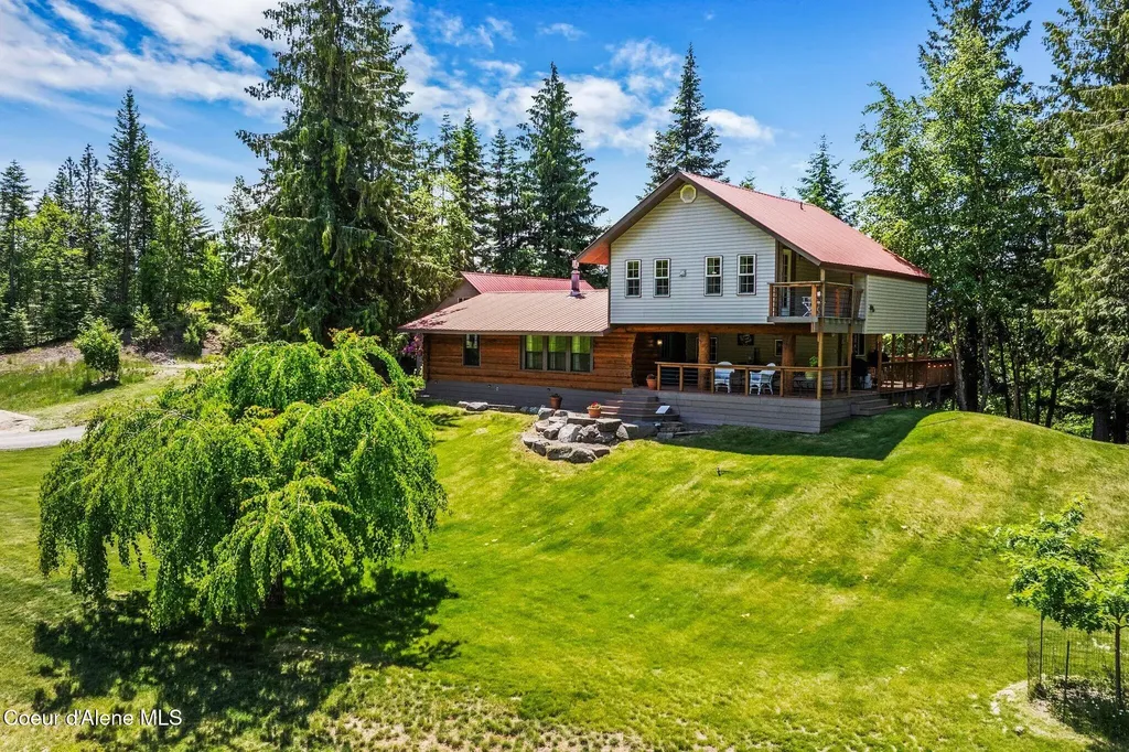 343 W Spring Creek Road Hope ID 83836