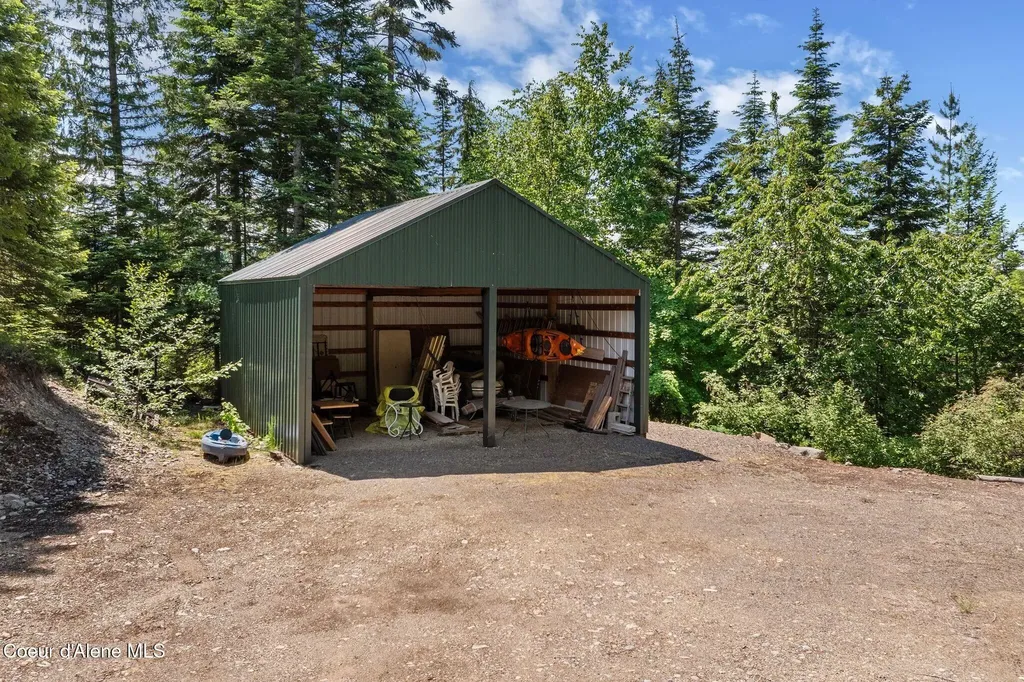 343 W Spring Creek Road Hope ID 83836