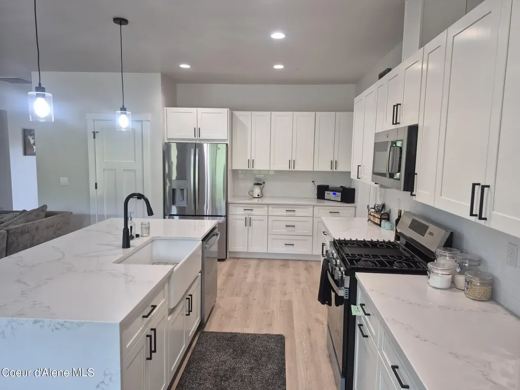 1047 Merideth Road Plummer ID 83851