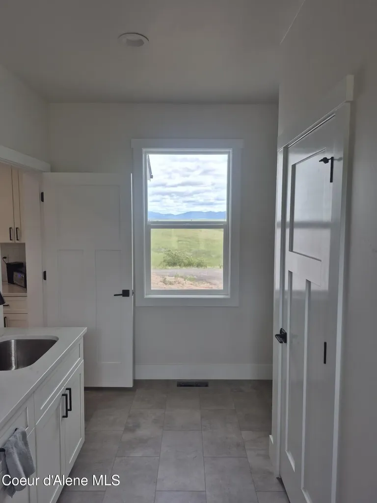 1047 Merideth Road Plummer ID 83851