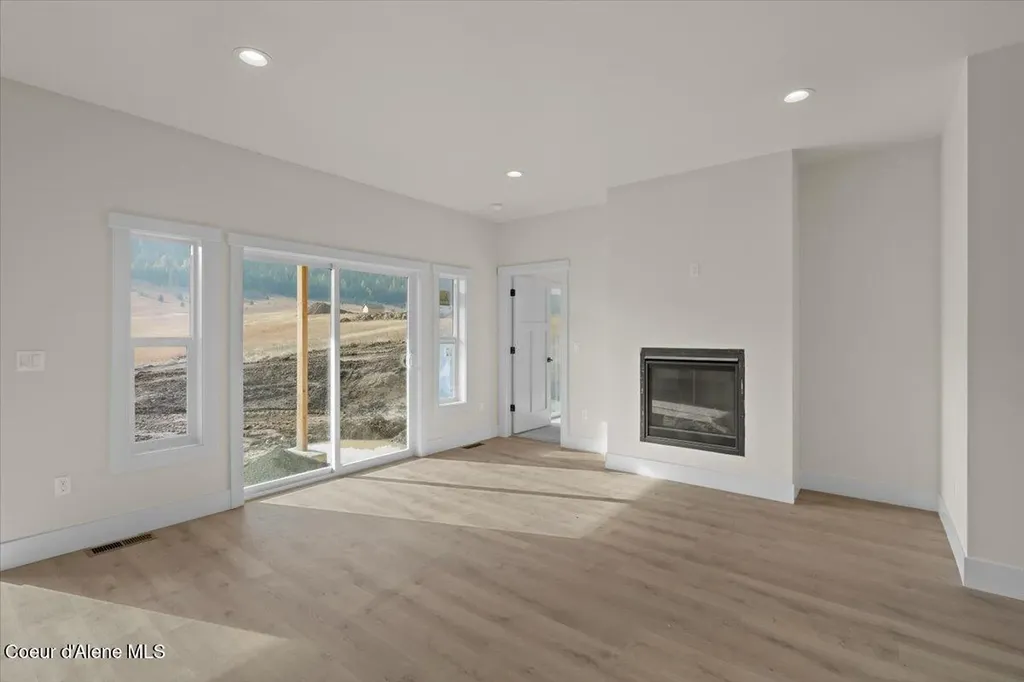 1047 Merideth Road Plummer ID 83851