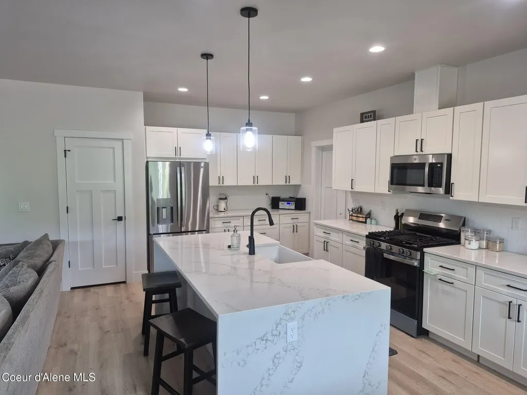 1047 Merideth Road Plummer ID 83851