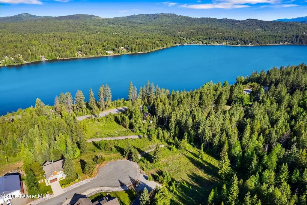 66 Beacon Hill Road Cocolalla ID 83813