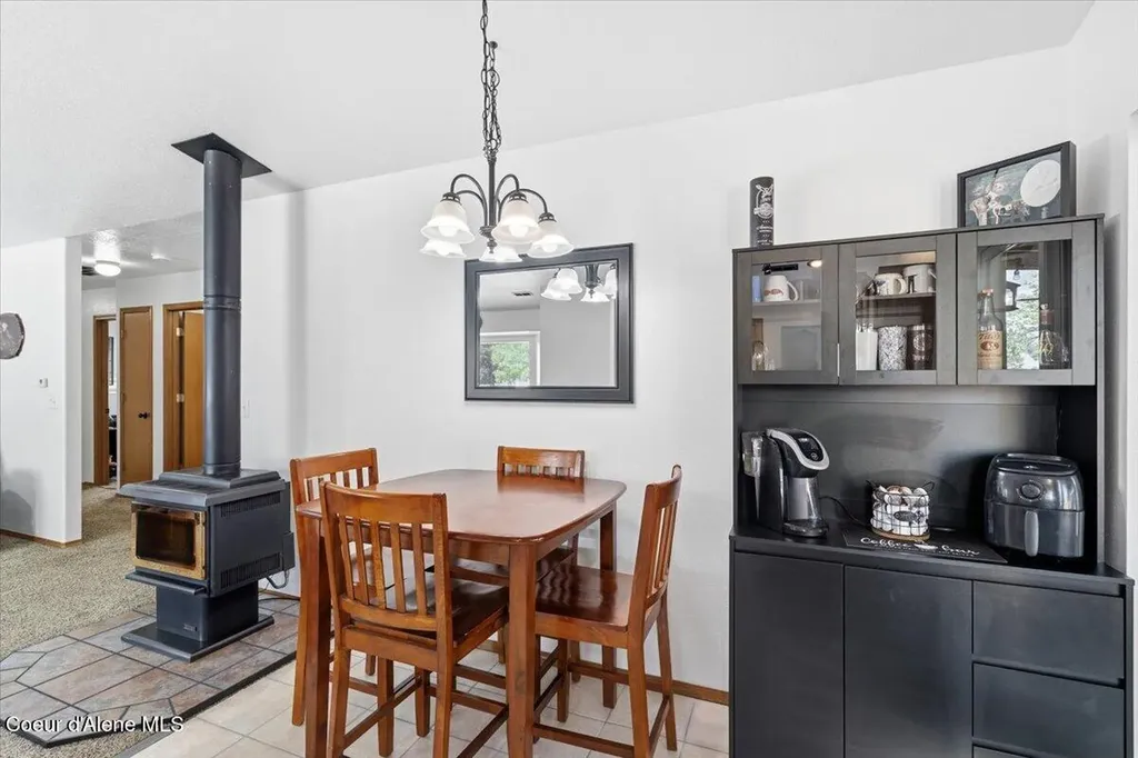 1073 W Kyler Avenue Hayden ID 83835