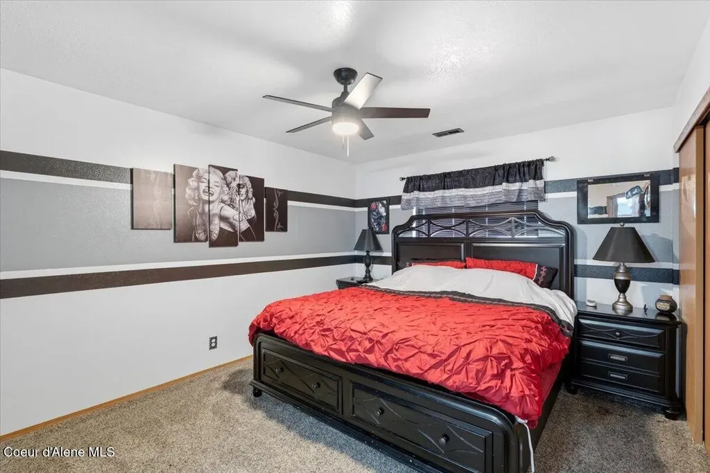 1073 W Kyler Avenue Hayden ID 83835