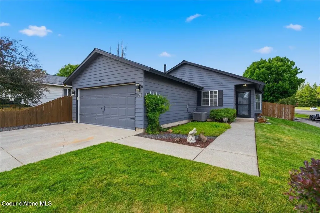 1073 W Kyler Avenue Hayden ID 83835