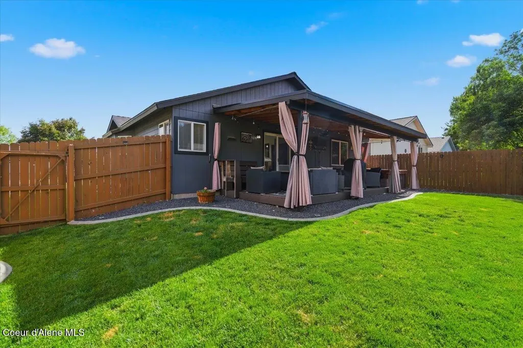1073 W Kyler Avenue Hayden ID 83835