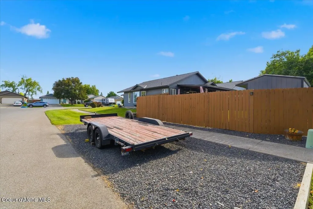 1073 W Kyler Avenue Hayden ID 83835