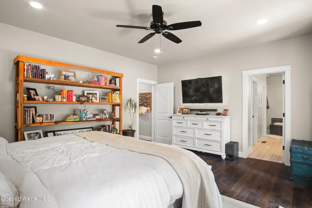 3110 E Lake Forest Drive Hayden Lake ID 83835