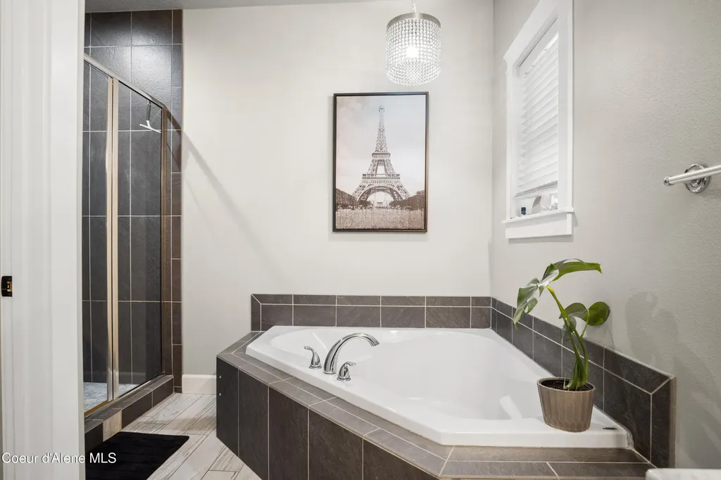 3110 E Lake Forest Drive Hayden Lake ID 83835