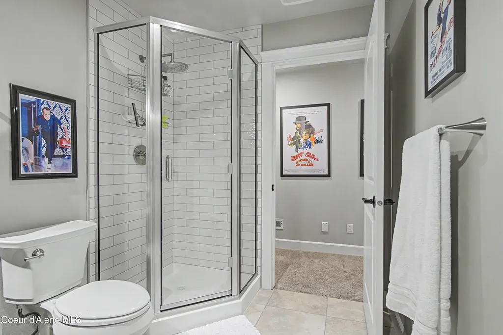 3110 E Lake Forest Drive Hayden Lake ID 83835