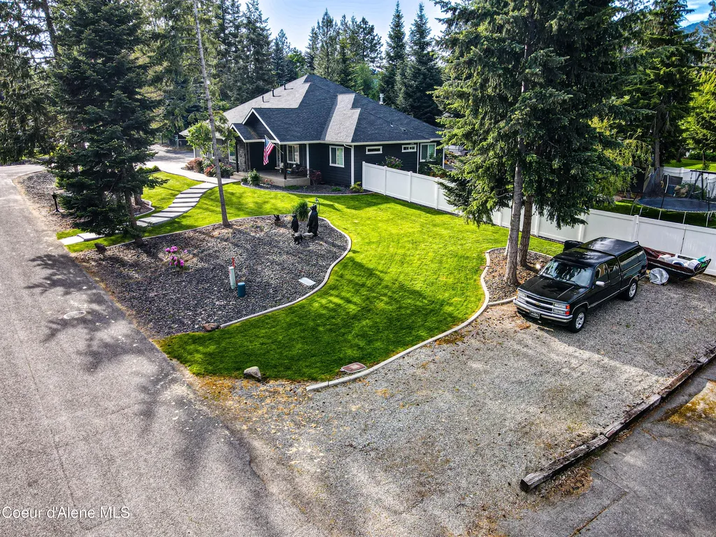 3110 E Lake Forest Drive Hayden Lake ID 83835